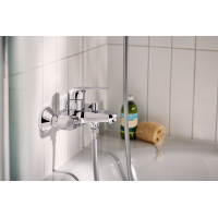 Смеситель для ванны Grohe QuickFix Swift 24335001