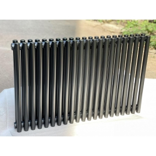 Дизайнерский горизонтальный радиатор Betatherm Praktikum 2 H-500 мм, L-1223 мм PV 2050/32 9005M 88