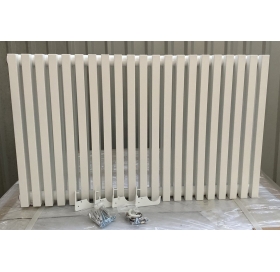 Дизайнерський горизонтальний радіатор Betatherm Quantum 2 H-500 L-1005 BQ 2050/25 9016M 88
