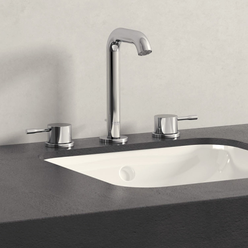Смеситель для раковины Grohe Essence на 3 отверстия M-Size (20296001)