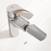 Однорычажный смеситель с выдвижным изливом для раковины Grohe Eurosmart New (23991003)