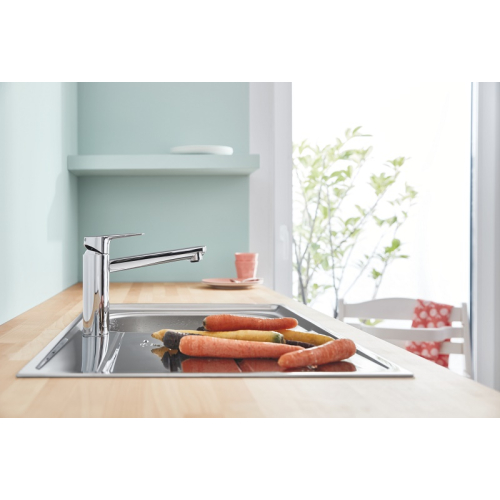 Однорычажный смеситель для мойки Grohe BauCurve (31715000)