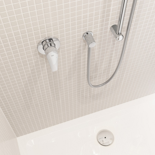 Однорычажный смеситель для душа Grohe BauEdge New (29040001)