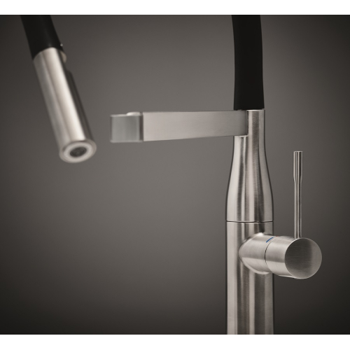 Однорычажный смеситель для мойки Grohe Essence (30503DC0)