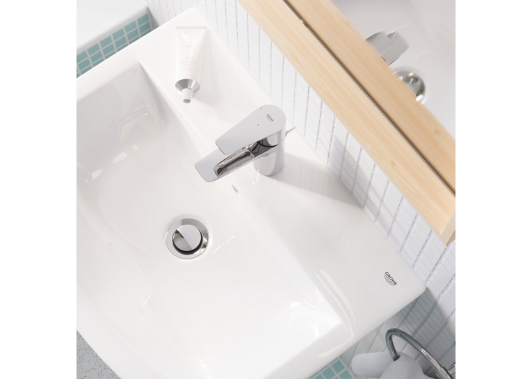 Однорычажный смеситель для раковины Grohe BauEdge New S-Size + нажимной донный клапан (23899001)