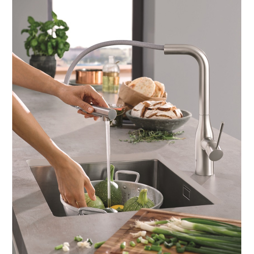 Однорычажный смеситель для мойки Grohe Essence (30504DC0)