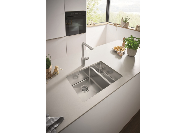 Одноважільний змішувач для мийки Grohe Essence (30504DC0)