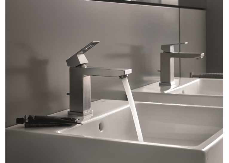 Одноважільний змішувач для раковини Grohe Eurocube M-Size (23445DC0) Сталь