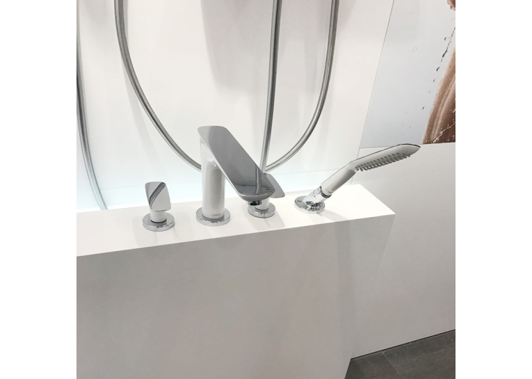 Смеситель на борт ванны Hansgrohe PuraVida White/Chrome 15446400
