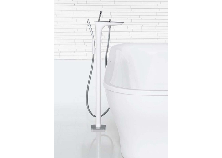Смеситель для ванны напольный Hansgrohe PuraVida хром/белый 15473400