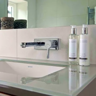 Смеситель для раковины настенный Hansgrohe Metris S 31162000