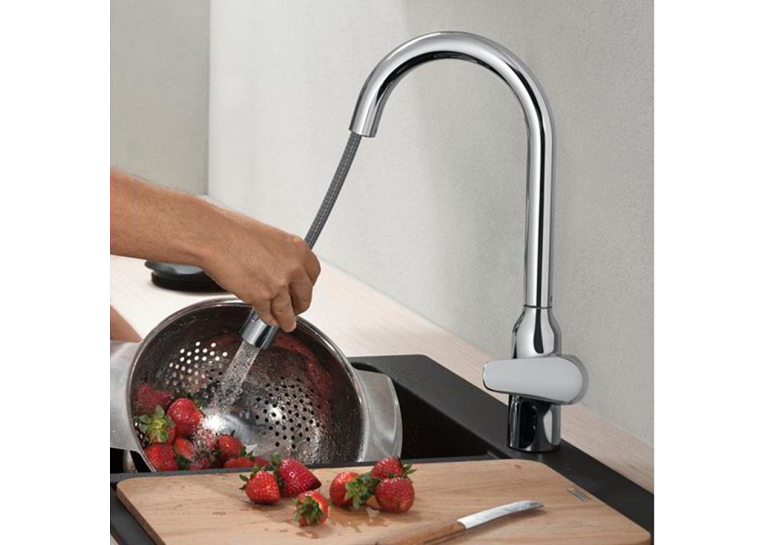 Смеситель для кухни Hansgrohe Focus M42 с выдвижным изливом Sbox Chrome 71820000