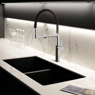 Смеситель для кухни Ramon Soler Kitchen Pure Water с высоким гибким изливом и системой фильтрации воды Osmosis, черный матовый (898801MCNM38E306085)