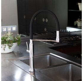 Смеситель для кухни Ramon Soler KITCHEN с гибким выдвижным шлангом, хром (386801MA38E303484)