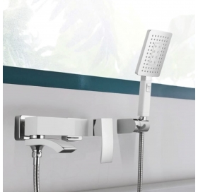 Смеситель для ванны Qtap Swan Cascada с поворотным изливом (с душевым гарнитуром) Chrome QTSWA260CRM45565