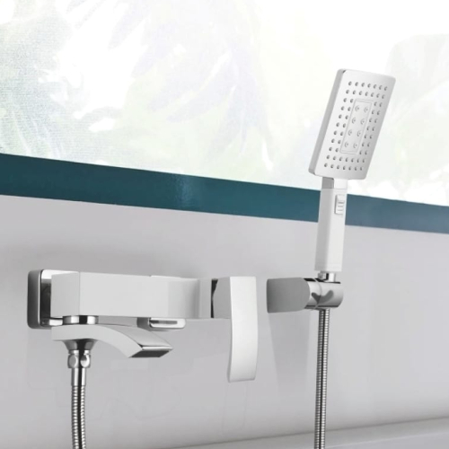 Смеситель для ванны Qtap Swan Cascada с поворотным изливом (с душевым гарнитуром) Chrome QTSWA260CRM45565