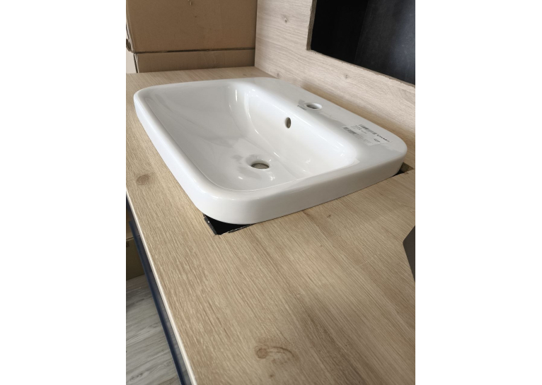 Умивальник врізний в стільницю DURAVIT DuraStyle прямокутний білий 0374560000 (Невелика подряпина)