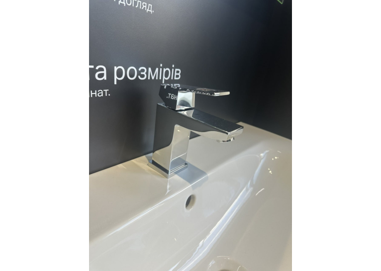 Grohe Eurocube Одноважільний змішувач для раковини S-Size (23127000)