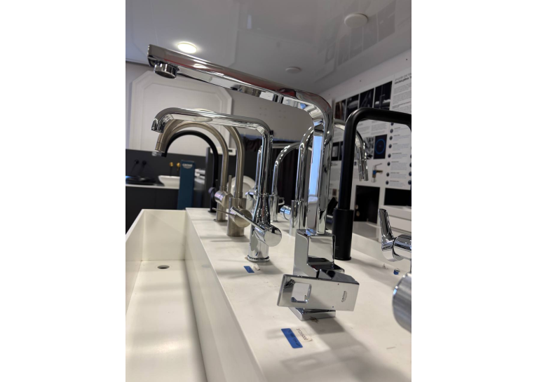 Кухонний змішувач Grohe EUROCUBE 31255000 (виставковий зразок)