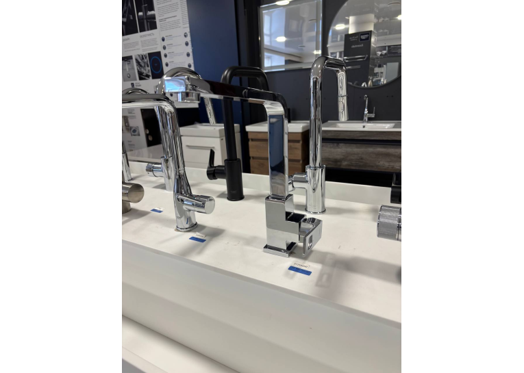 Кухонний змішувач Grohe EUROCUBE 31255000 (виставковий зразок)