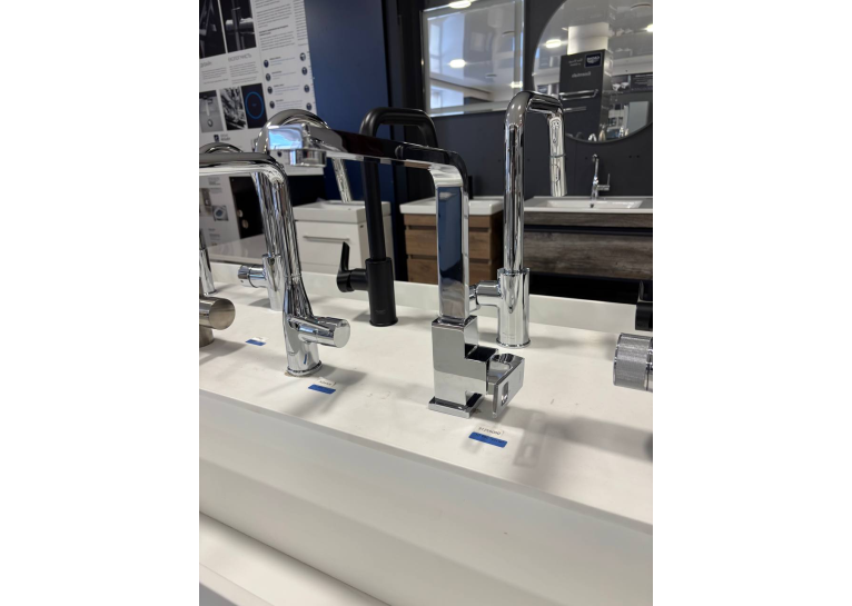 Кухонний змішувач Grohe EUROCUBE 31255000 (виставковий зразок)