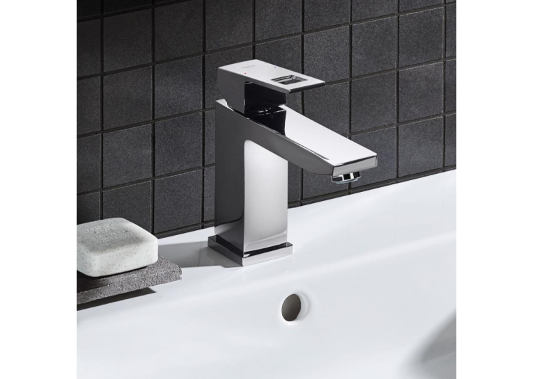 Смеситель для раковины Grohe EUROCUBE 23446000 M-Size