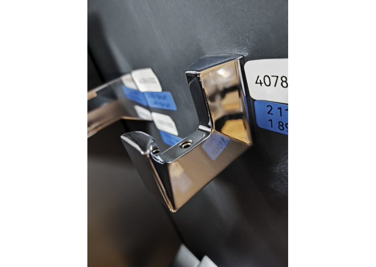 Гачок Grohe Selection Cube 40782000 (виставковий зразок)