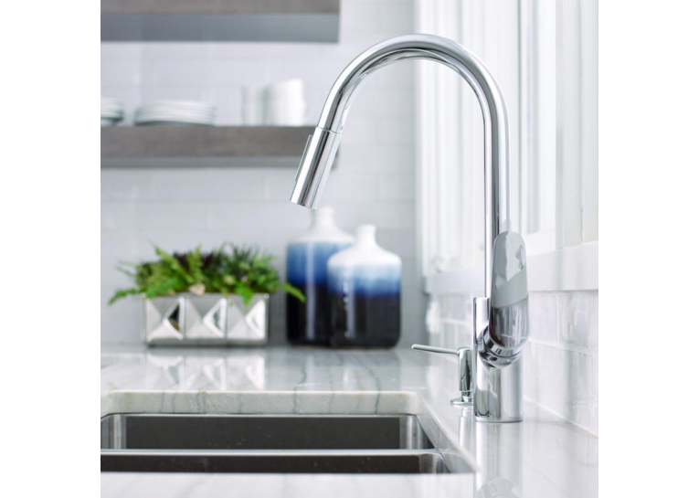 Смеситель для кухни однорычажный с выдвижным душем Hansgrohe Focus 31815000