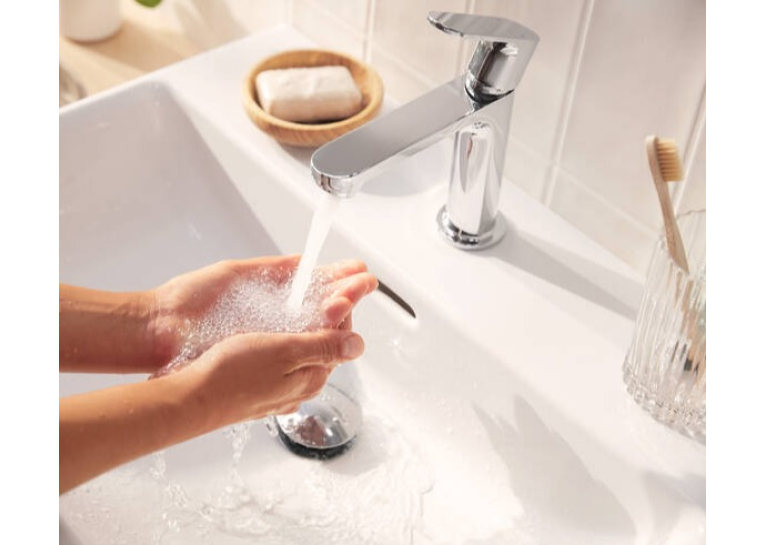 Змішувач Hansgrohe Rebris S 110 Coolstart для умивальника без д/к. Chrome 72520000