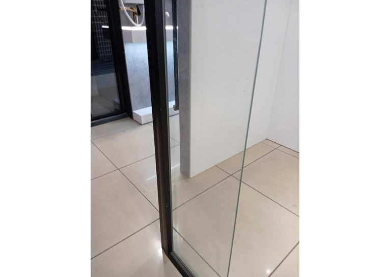 Угловая душевая кабина Ravak PIVOT PSKK3-90, черный + TRANSPARENT, 37677300Z1 Уценка (царапины и сколы)