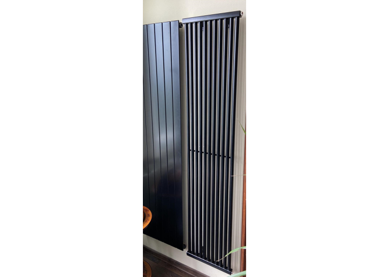 Вертикальний трубчастий радіатор Betatherm PS Style 1 H-1800 мм, L-441 мм з бічним підключенням PS 1180/12 9005M 34