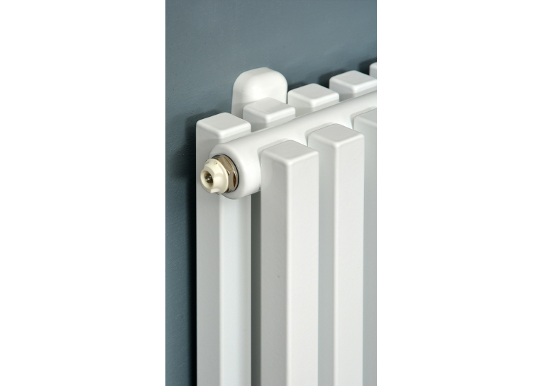 Дизайнерський горизонтальний радіатор Betatherm Quantum 2 H-500 L-1005 BQ 2050/25 9016M 88