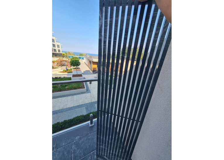 Вертикальный радиатор Quantum 1 H-1800 мм, L-405 мм Betatherm (графитовый серый RAL7024M)