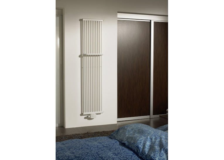 Вертикальний радіатор Betatherm  PS Style 1 H-1800 мм, L-477 мм PS 1180/13 9016M 99