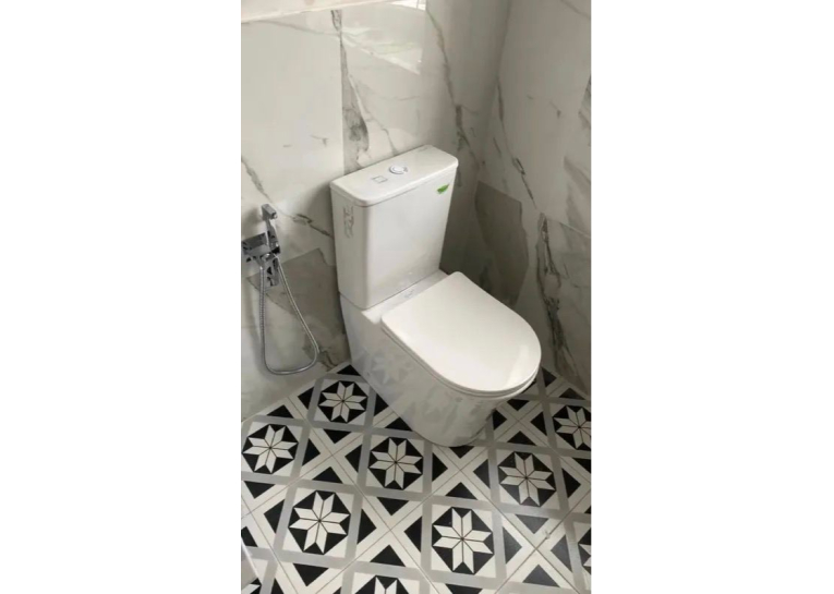  Унітаз компакт Rosa Alomouc із сидінням дюропласт soft-close, 1219A