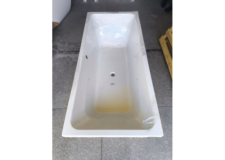Ванна акрилова прямокутна VILLEROY&BOCH TARGA STYLE 180х80 см UBA180FRA2V-01U (Уцінений товар, пошкоджений кут)