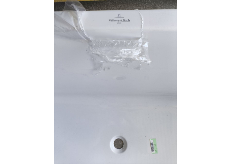 Ванна акрилова прямокутна VILLEROY&BOCH TARGA STYLE 180х80 см UBA180FRA2V-01U (Уцінений товар, пошкоджений кут)