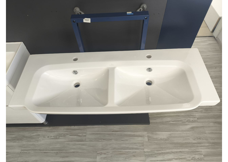 Умивальник подвійний підвісний прямокутний на два змішувача Villeroy&Boch SENTIQUE 130х52 см (5126D1R2) (Сантехнічний недолив)