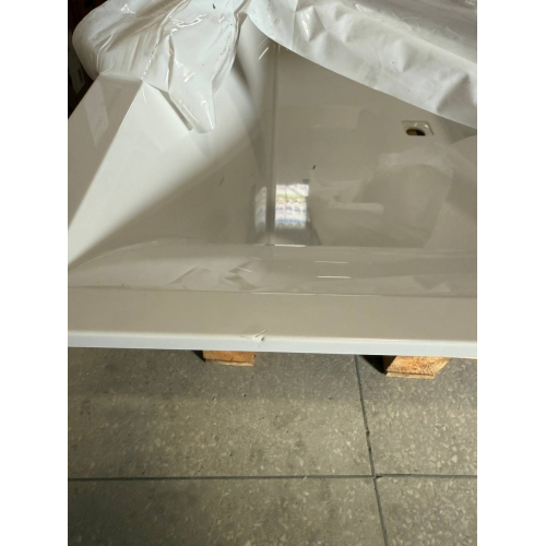 Ванна кварилова прямокутна VILLEROY&BOCH SQUARO EDGE 12 180*80см з ножками та зливом-переливом UBQ180SQE2DV-01 (Знижена в ціні позиція)