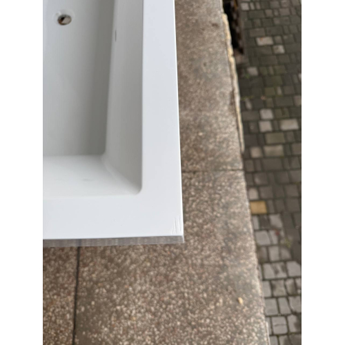 Ванна кварилова прямокутна VILLEROY&BOCH SQUARO 180*80см UBQ180SQR2V-01U (Уцінений товар)