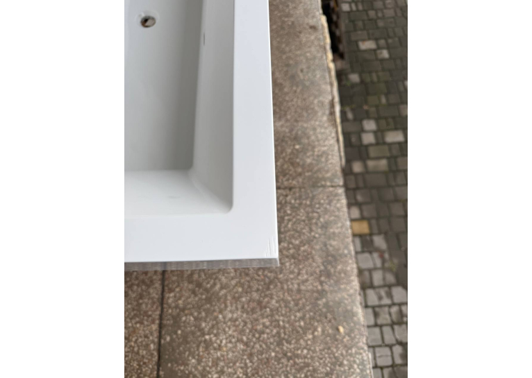 Ванна кварилова прямокутна VILLEROY&BOCH SQUARO 180*80см UBQ180SQR2V-01U (Уцінений товар)