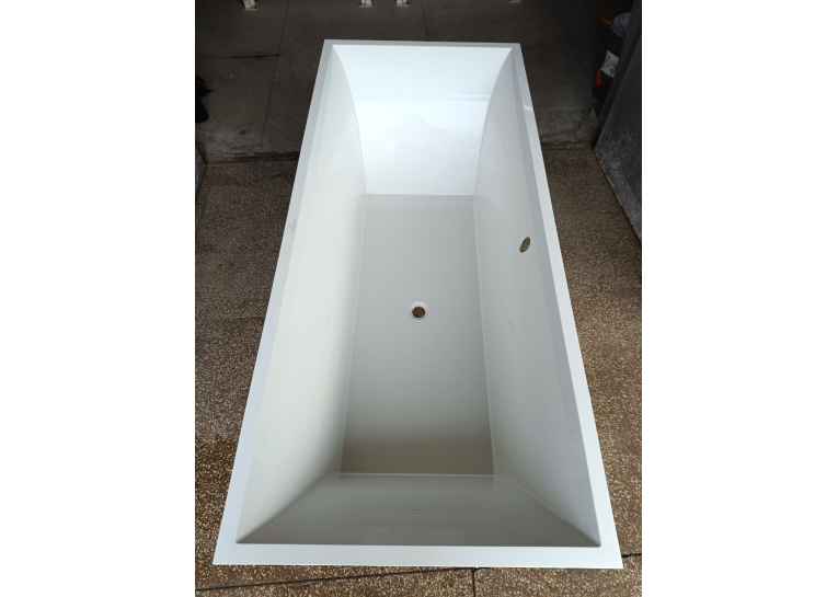Ванна кварилова прямокутна VILLEROY&BOCH SQUARO 180*80см, в комплекті з ніжками, UBQ180SQR2V-01
