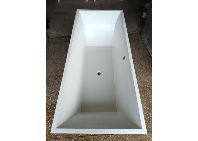 Ванна кварилова прямокутна VILLEROY&BOCH SQUARO 180*80см, в комплекті з ніжками, UBQ180SQR2V-01