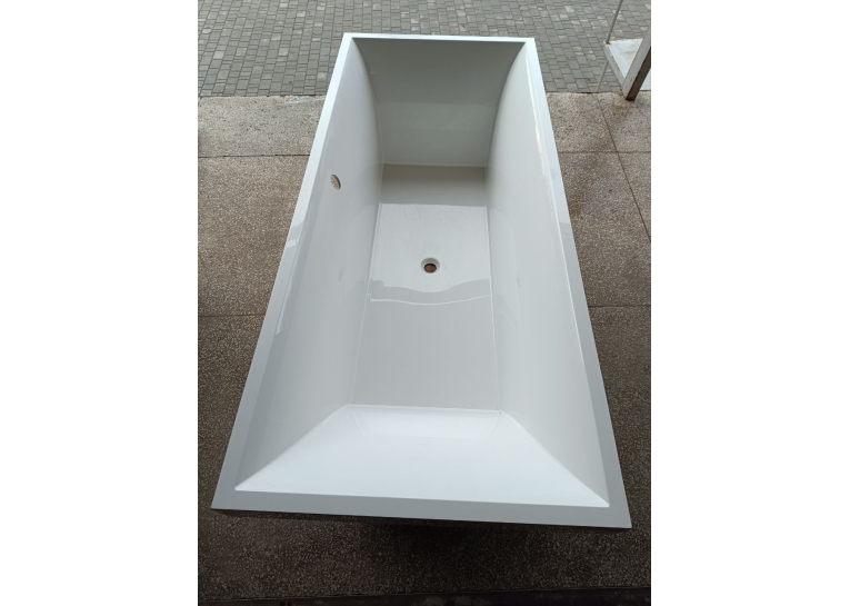 Ванна кварилова прямокутна VILLEROY&BOCH SQUARO 180*80см, в комплекті з ніжками, UBQ180SQR2V-01