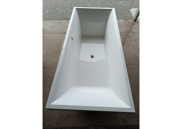 Ванна кварилова прямокутна VILLEROY&BOCH SQUARO 180*80см, в комплекті з ніжками, UBQ180SQR2V-01